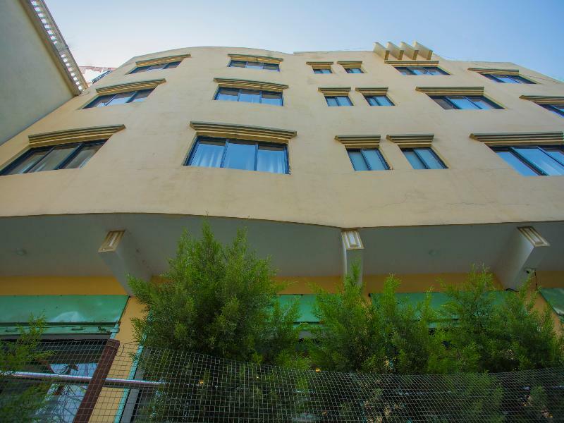 Oyo 255 White Zambala Hotel Катманду Екстер'єр фото