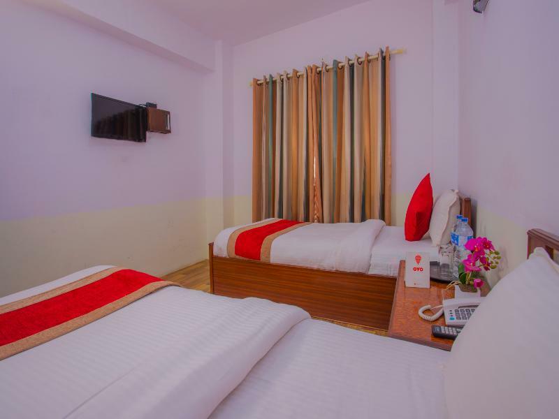 Oyo 255 White Zambala Hotel Катманду Екстер'єр фото